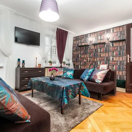 Chopin In Love Apartment *